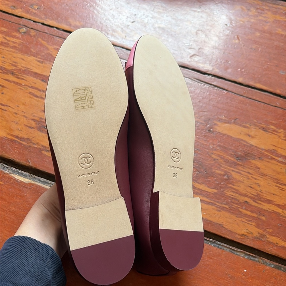 Chanel two tone leather ballet flats in burgundy and pink - Picture 5 of 5